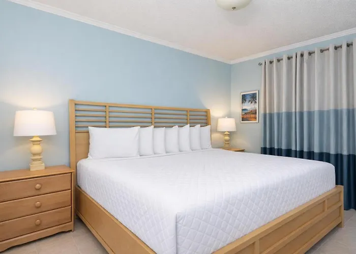 Apartment Island Winds West 676